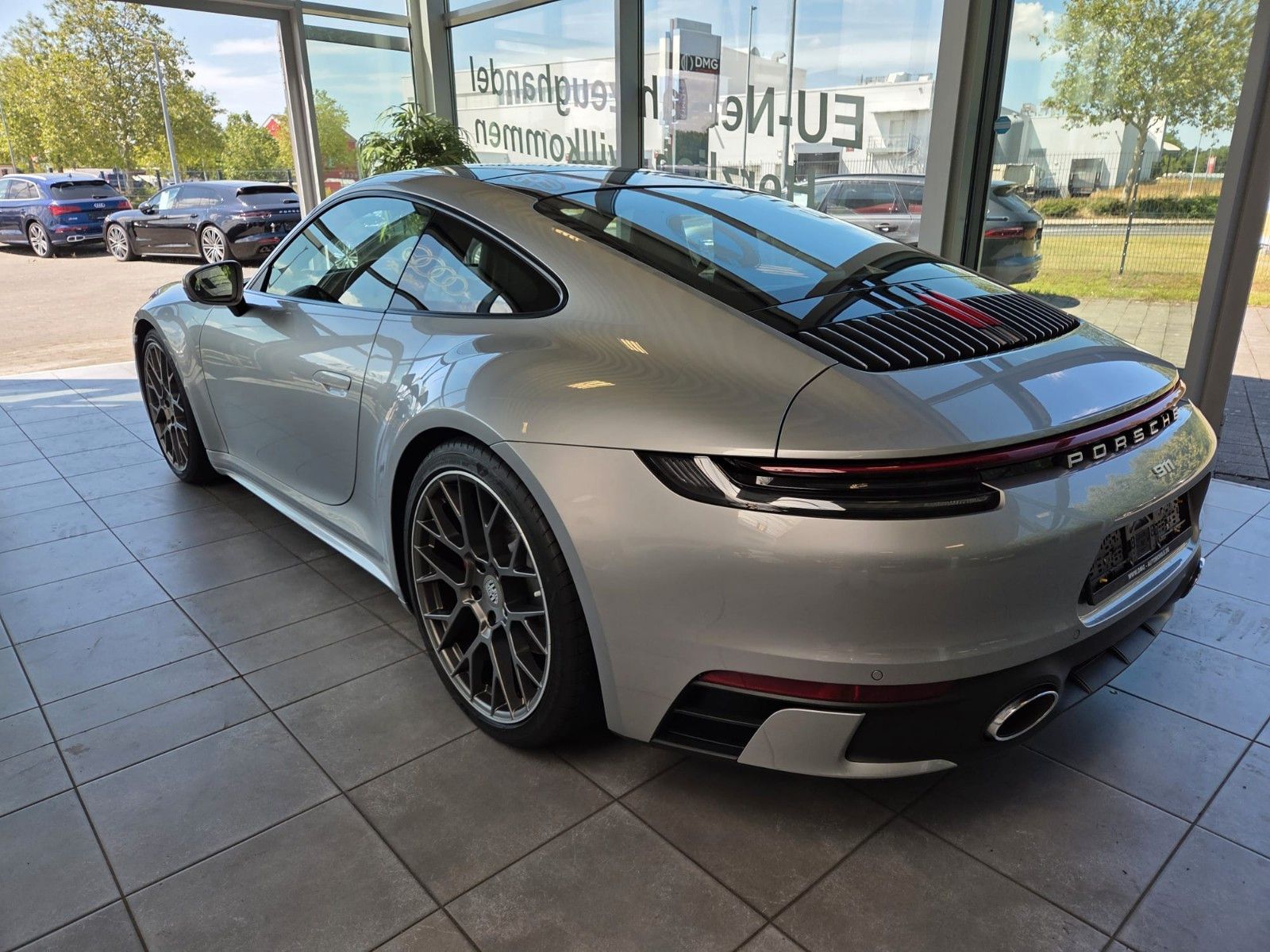 Fahrzeugabbildung Porsche 911 Carrera 4S Sport Design VollAusst.