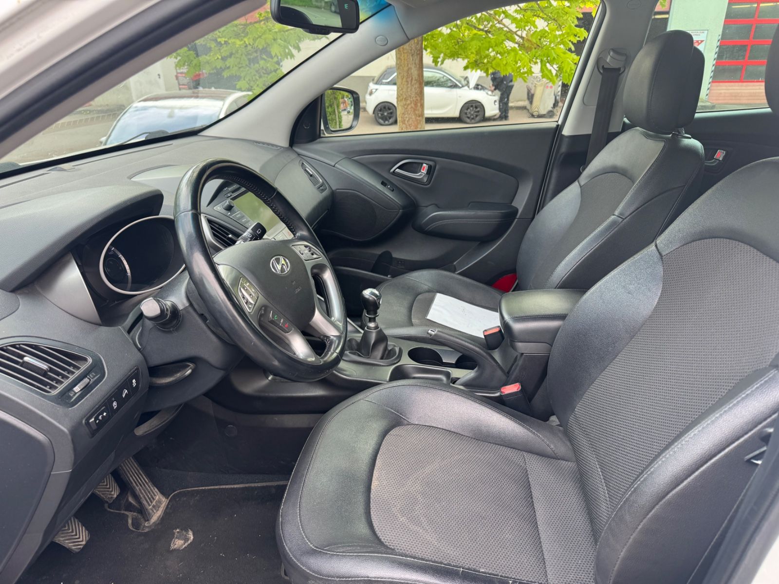 Fahrzeugabbildung Hyundai ix35 blue 1.7l CRDi Finale 2WD Leder+Navi