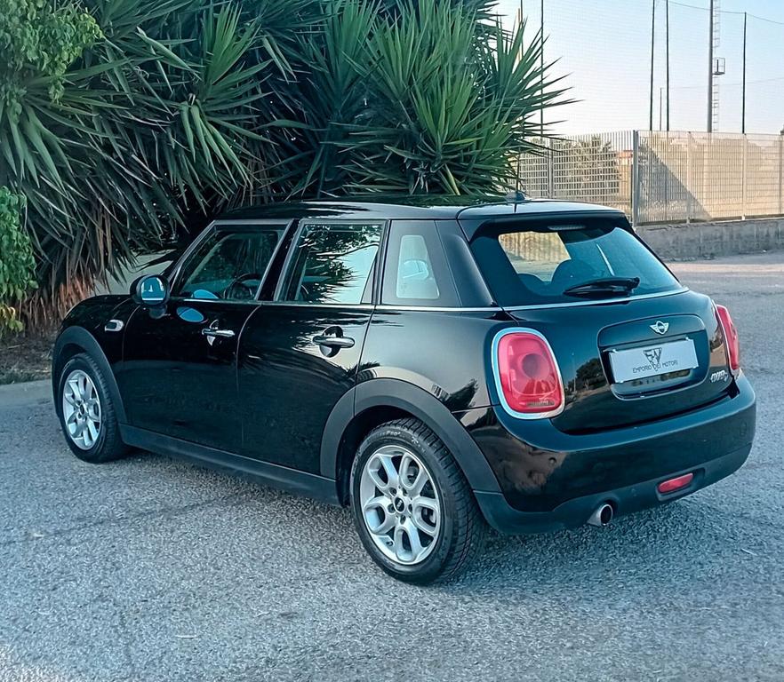 MINI Cooper D