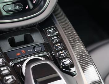 صورة مصغرة 36 لـ 2021 Aston Martin DBX