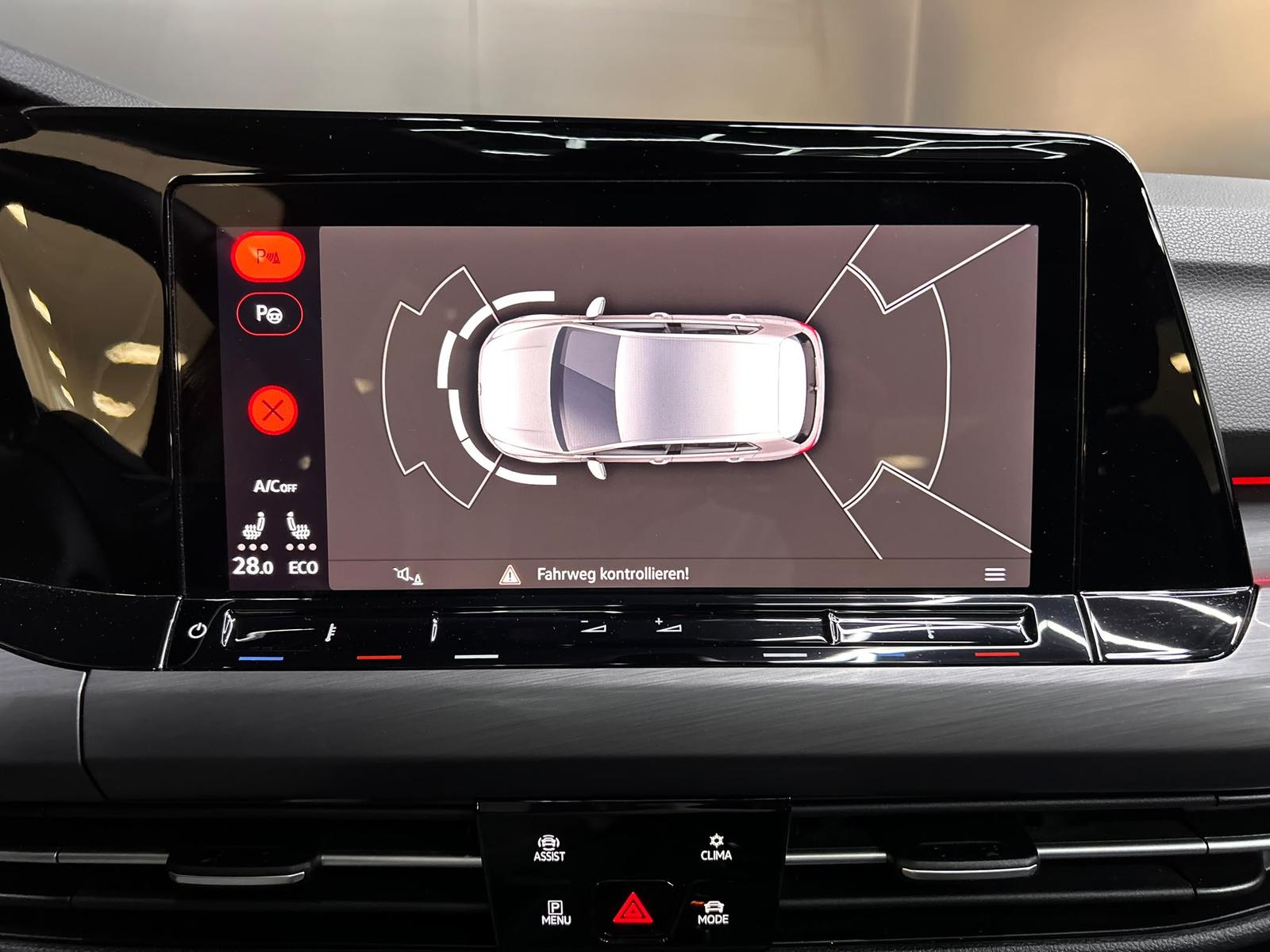 VW Golf 8 Pack Style eHyb1,4TSI PANO+HUD+MATR+KAM+AHK — 14