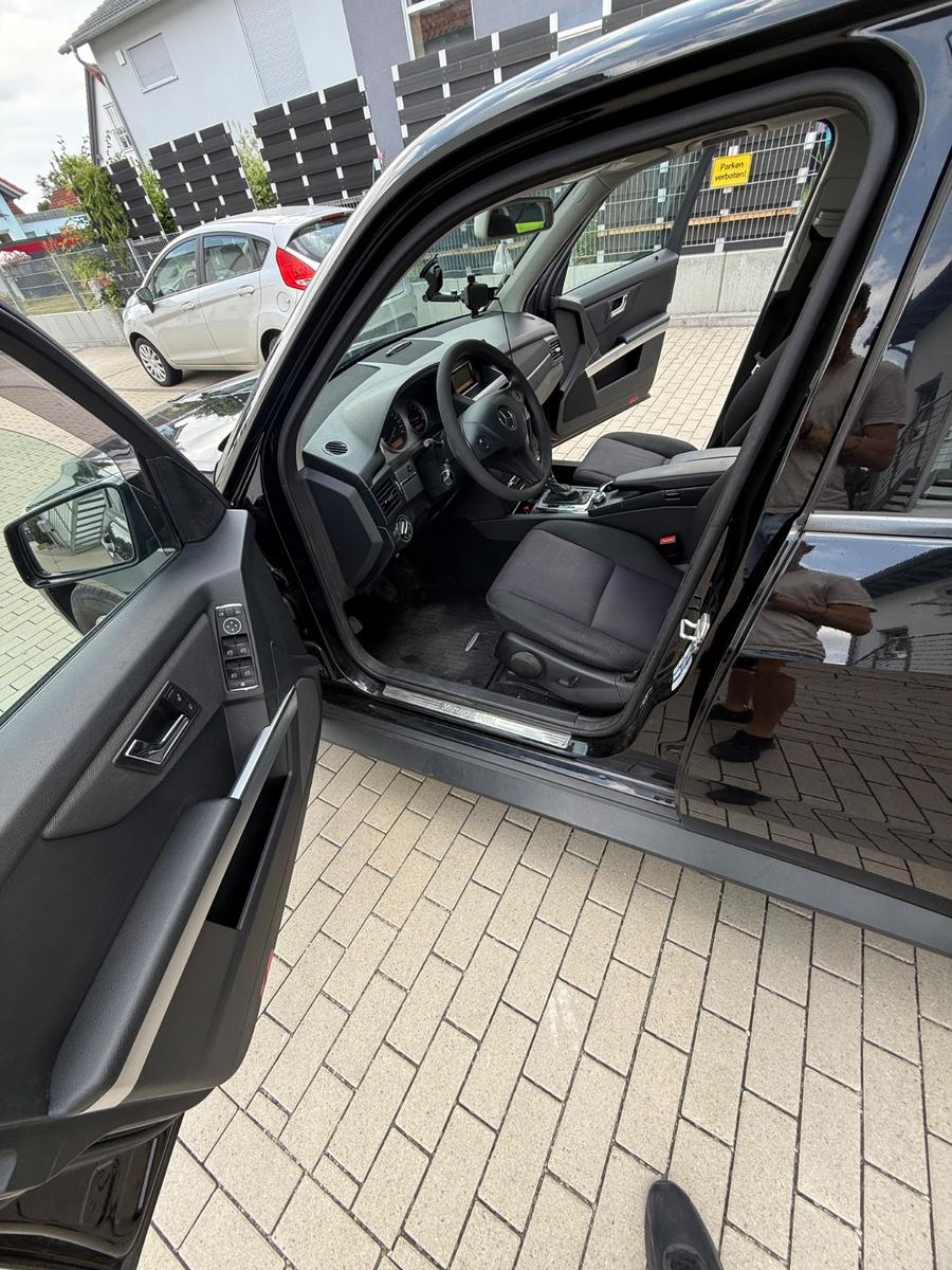 Mercedes-Benz GLK220 2009 — photo 10