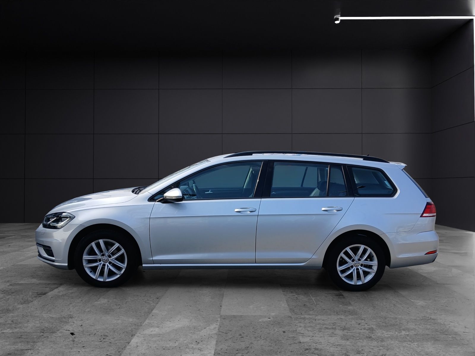 Fahrzeugabbildung Volkswagen Golf VII Variant TDI Comfortline Standhzg LED Na