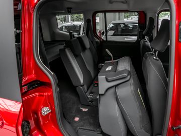 Ford Tourneo Courier 1.0 Titanium Fahrassistenz-Paket