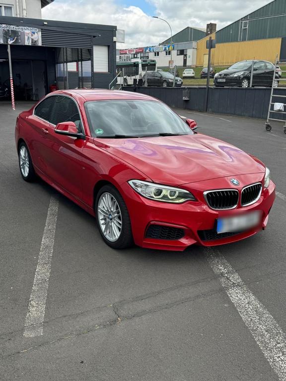 BMW 218