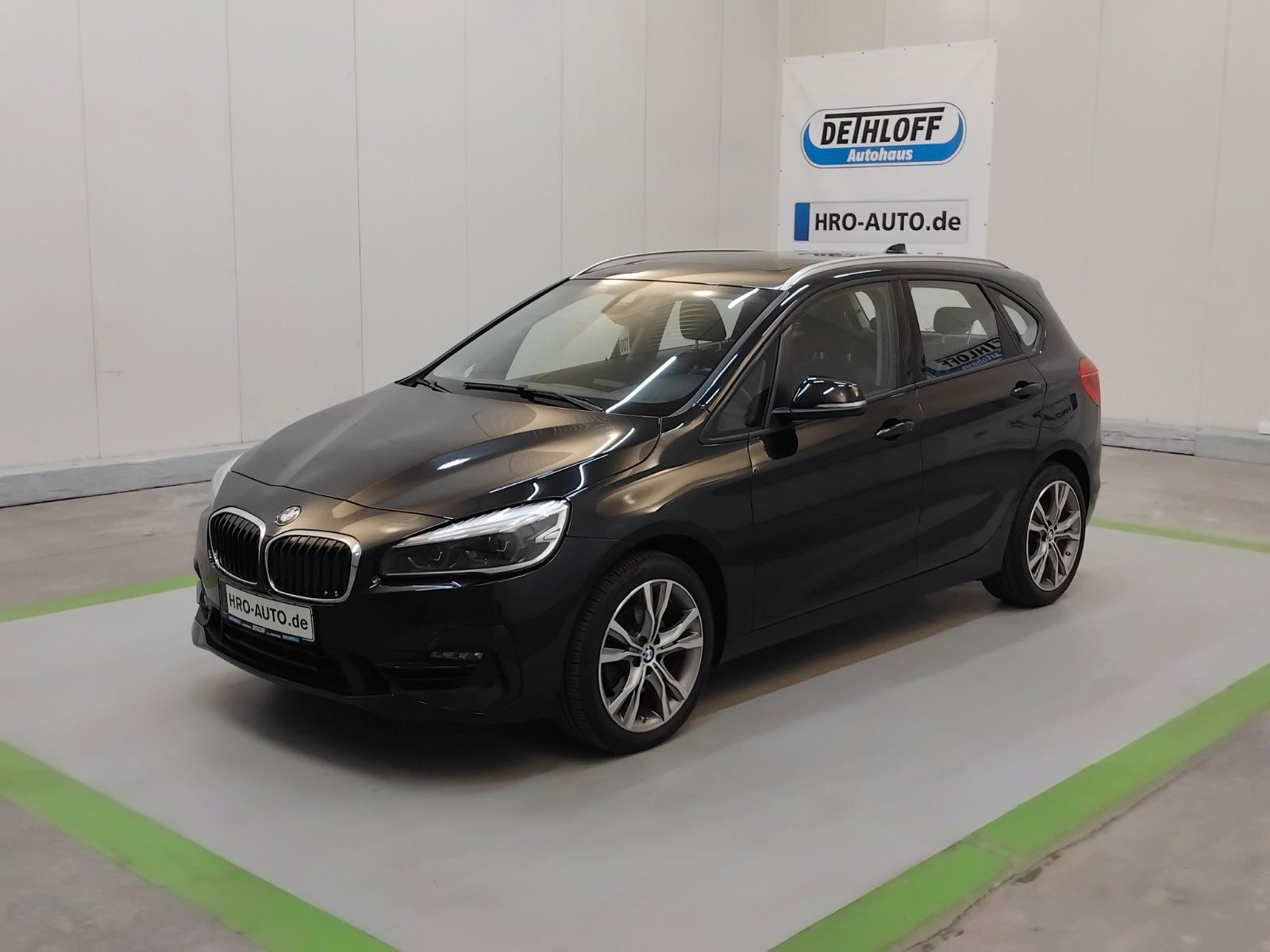 BMW 220 Active Tourer (06/2026, Benzin)