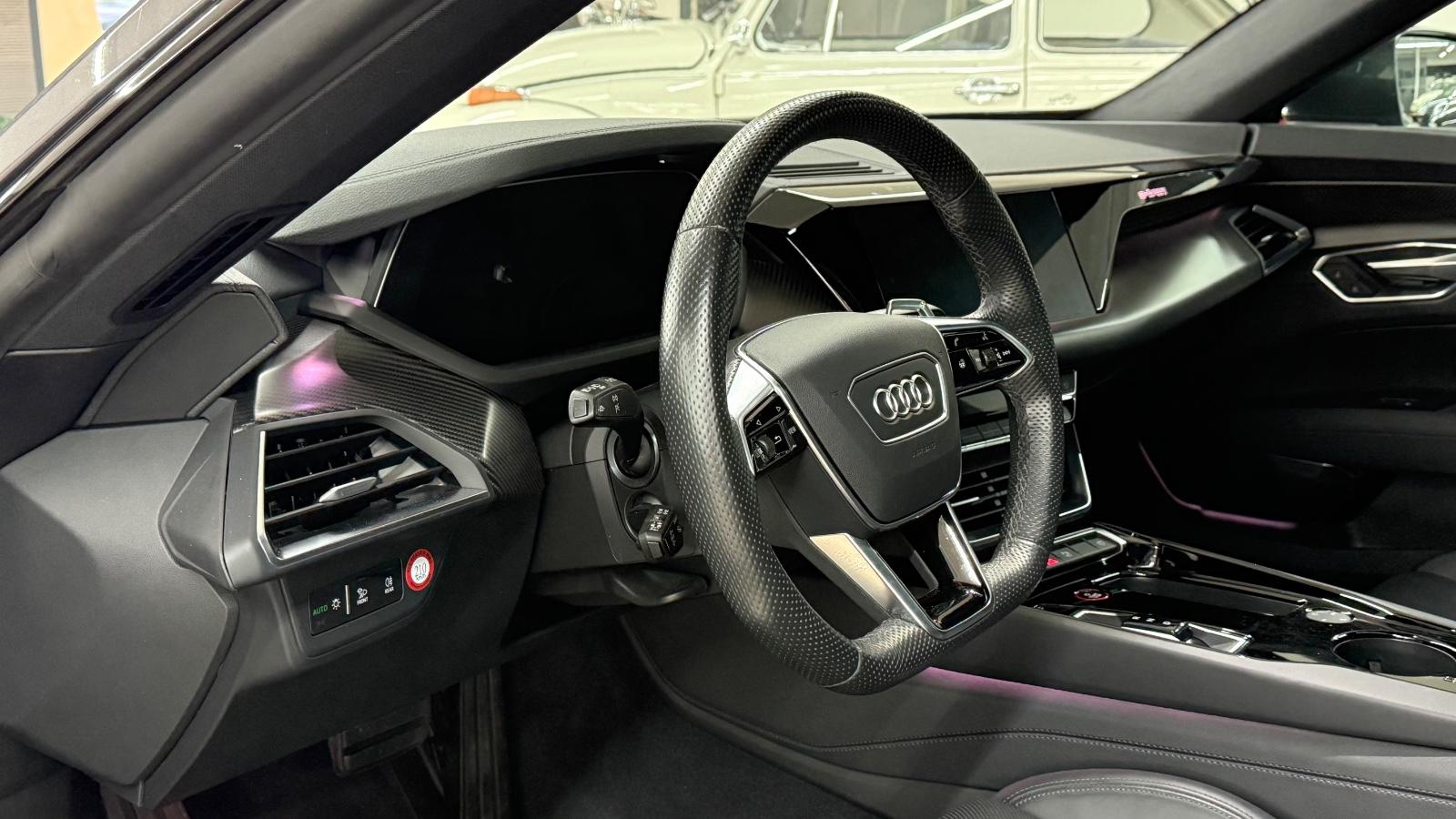 Audi e-tron GT*Laser*Carbon*21 Zoll*Dynamic*Carbon