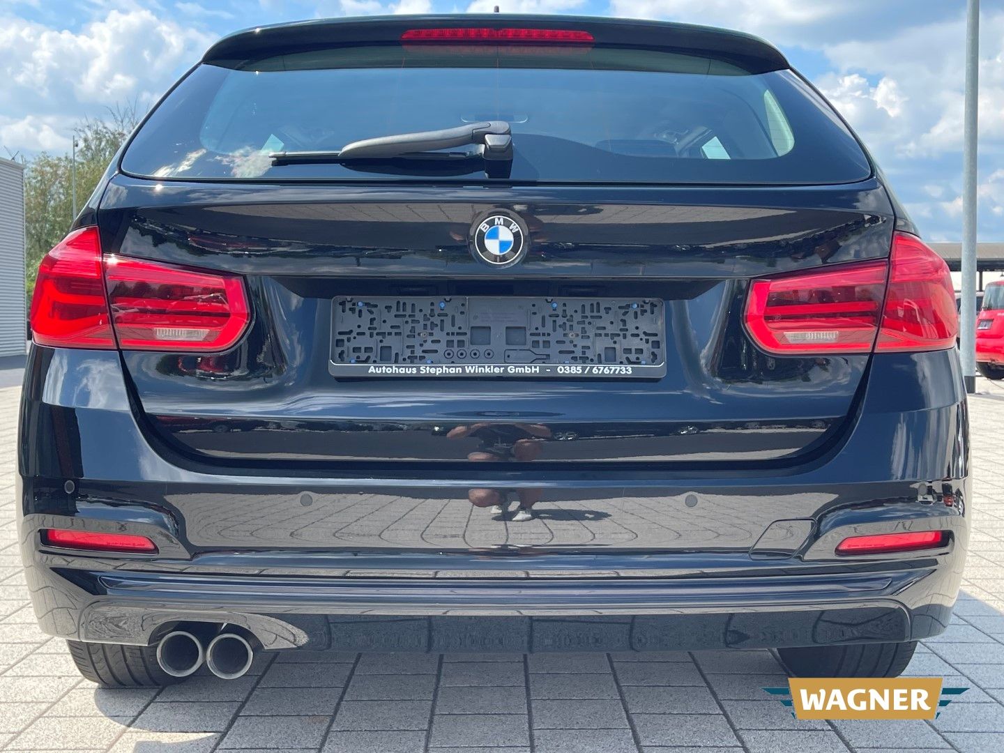 Fahrzeugabbildung BMW 320 d Sport Line Touring Klimaautomatik