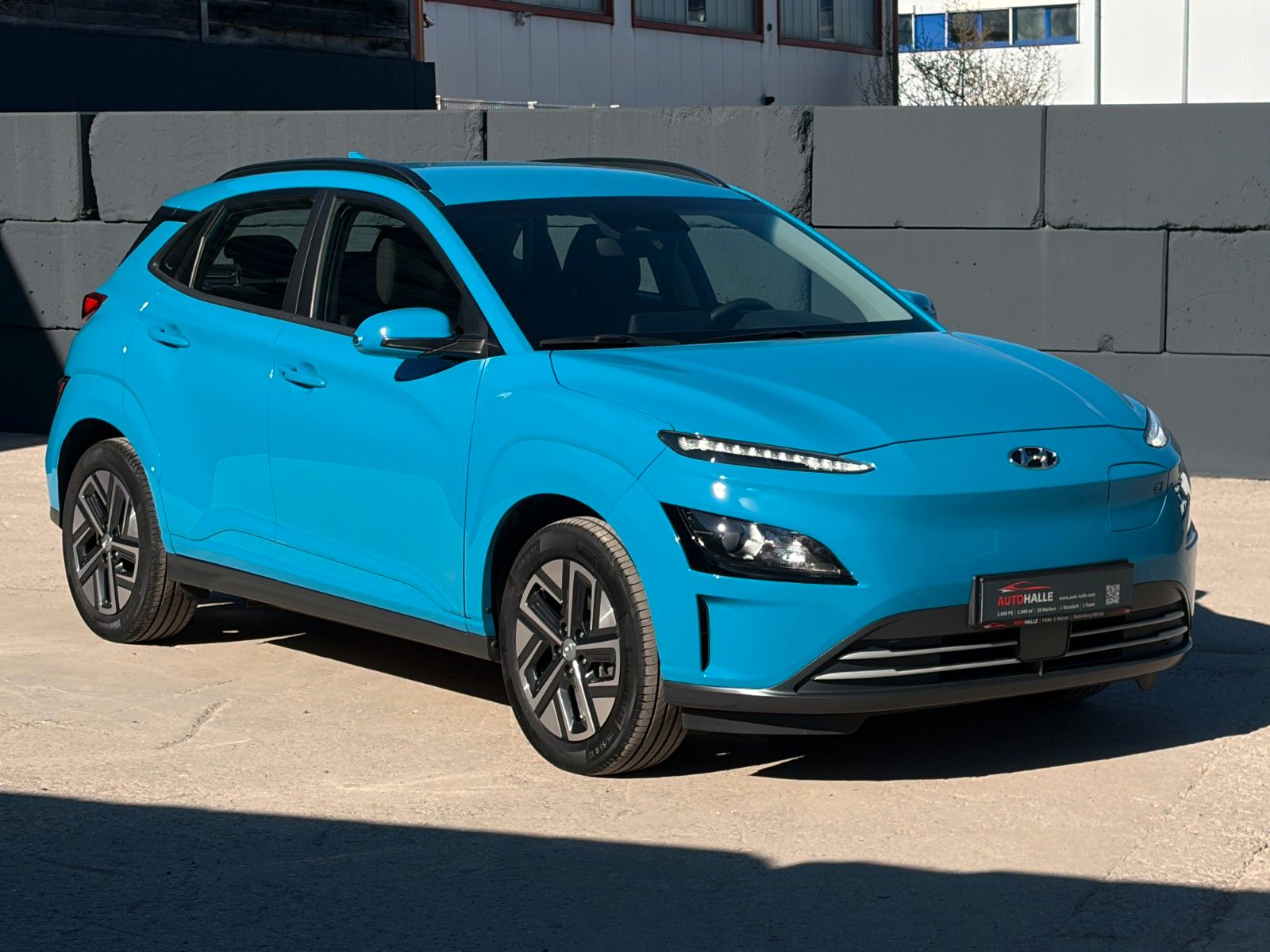 Fahrzeugabbildung Hyundai KONA E Select CarPlay Kamera PDC ACC SHZ LHZ LKA