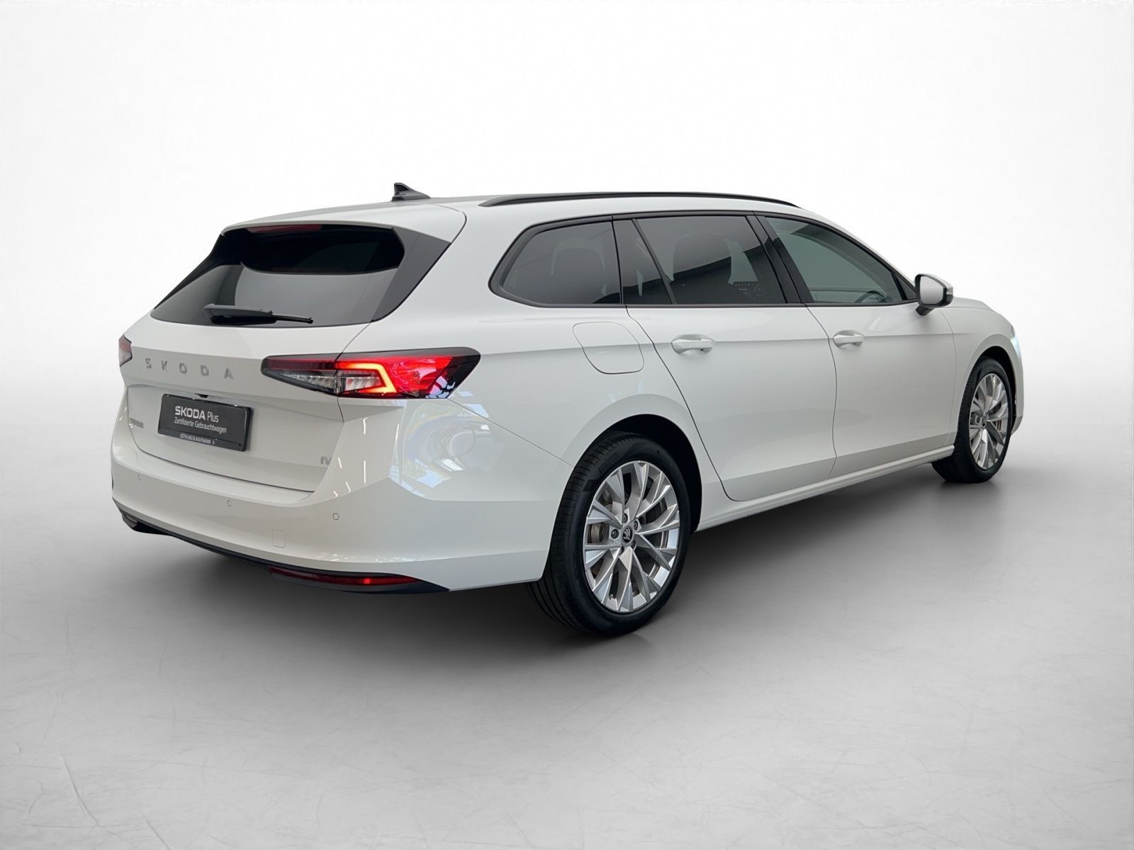 Skoda Superb iV Combi 1.5 eTSI Selection*NAVI*AHK*PDC* imagem 3