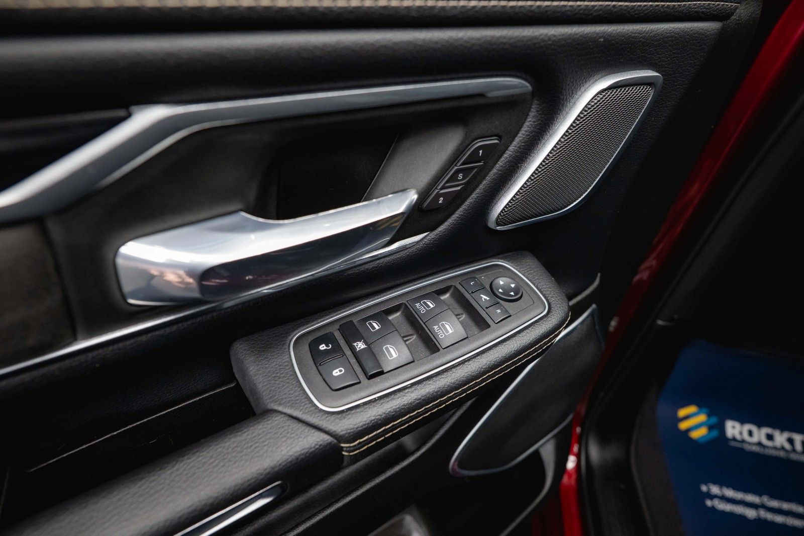 Fahrzeugabbildung Dodge RAM 5.7 V8 HEMI 4x4 OFFROAD Night LARAMIE 19%