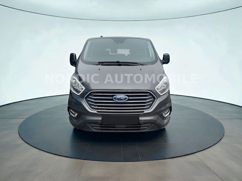 Image of Ford Tourneo