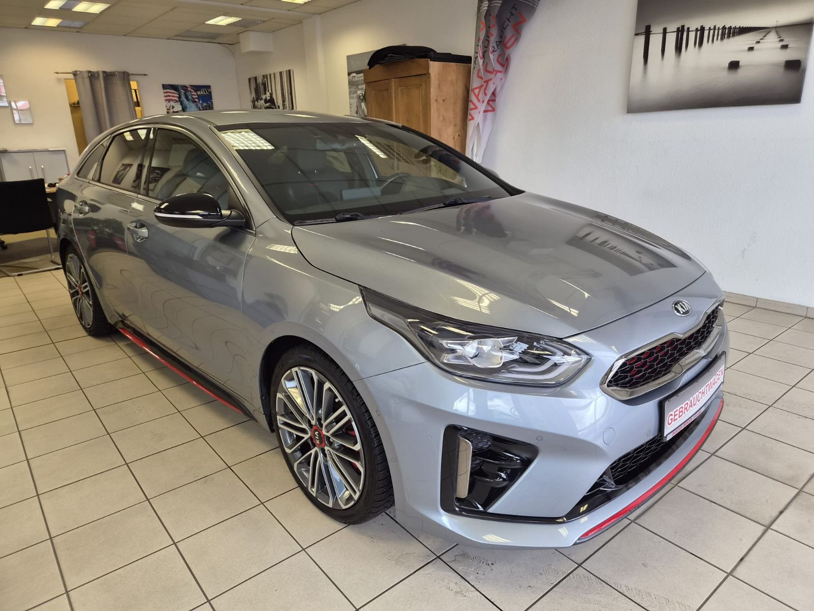 Fahrzeugabbildung Kia pro cee'd / ProCeed GT/ JBL / GEPFLEGT