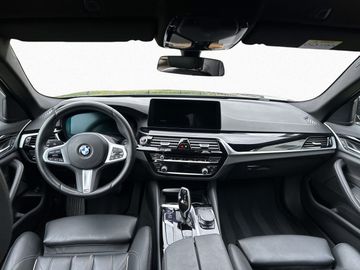 BMW 520 - 12