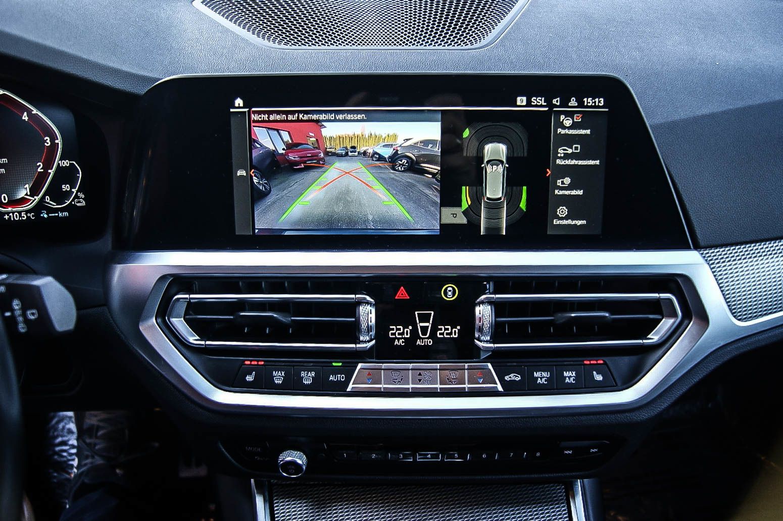 Fahrzeugabbildung BMW 330 e Touring xDrive Aut. M-SPORT H&K ANHZV LIVE