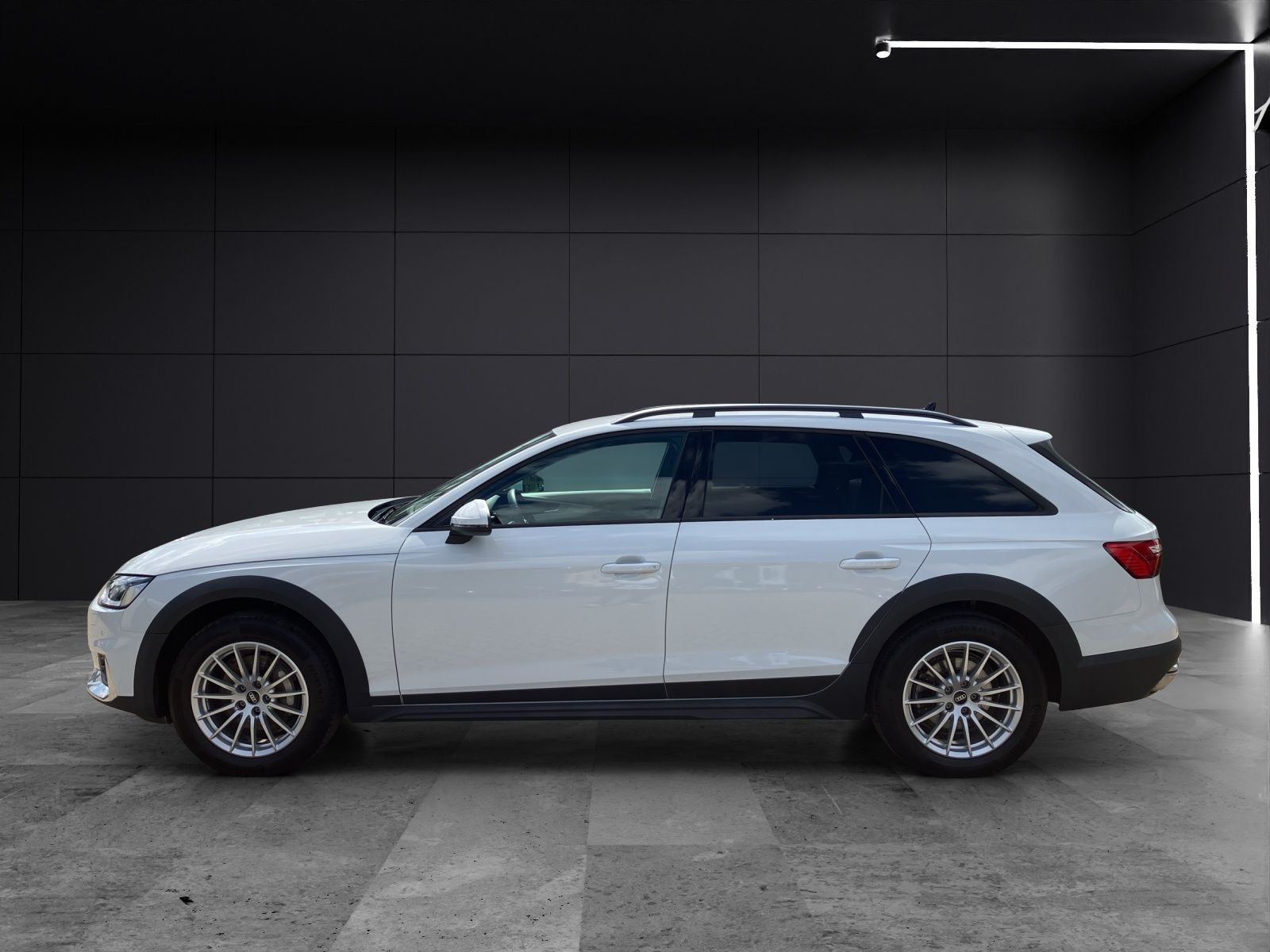 Fahrzeugabbildung Audi A4 Allroad 40 TDI quattro AHK Navi AVC ACC PDC S