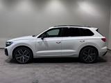 Volkswagen Touareg R-Line Black Style | PANO MATRIX AHK NAV - VW Touareg Gebrauchtwagen in Köln