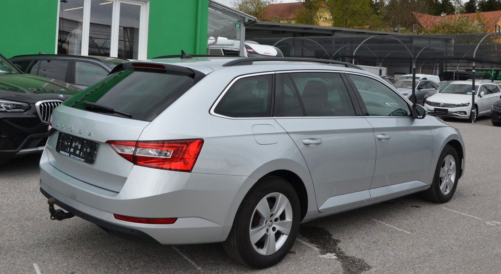 Skoda Superb Kombi 2,0 TDI DSG LED VIRTUAL EXP:15.780 imagem 3