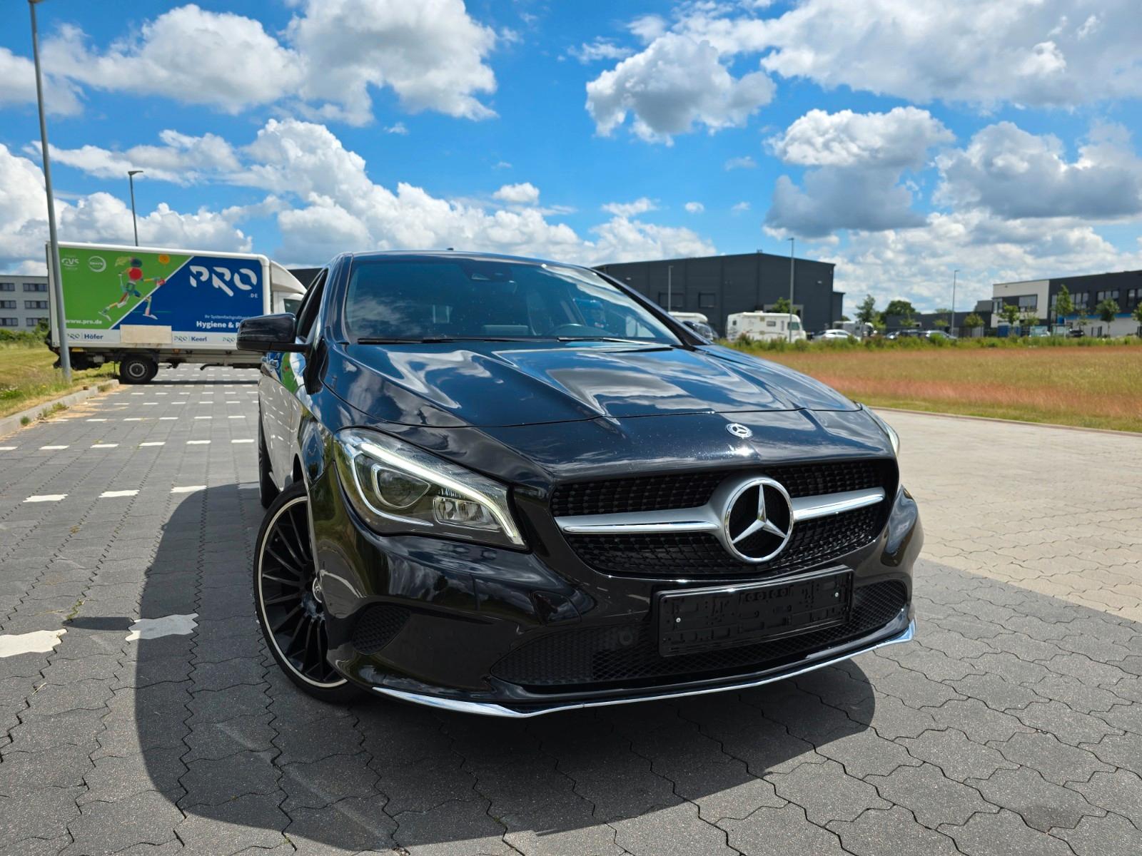 Mercedes-Benz CLA 180 Shooting BrakeCLA 180,AUTOMAT,NAVI,XENON,TEMPOMAT,R.KAMERA