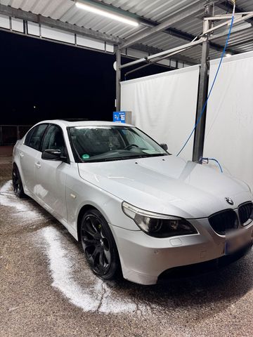 BMW E60 520i