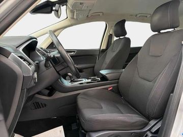 Ford S-Max - 12