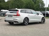 Volvo V60 Recharge T8 Plus Dark Long Range PANO|AHK| - Volvo V60
