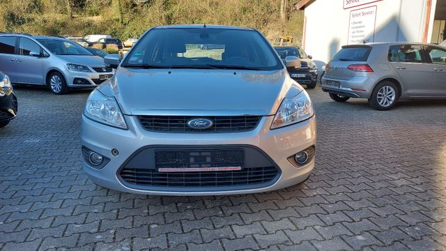 Ford Focus 1,6I. Style + Cool