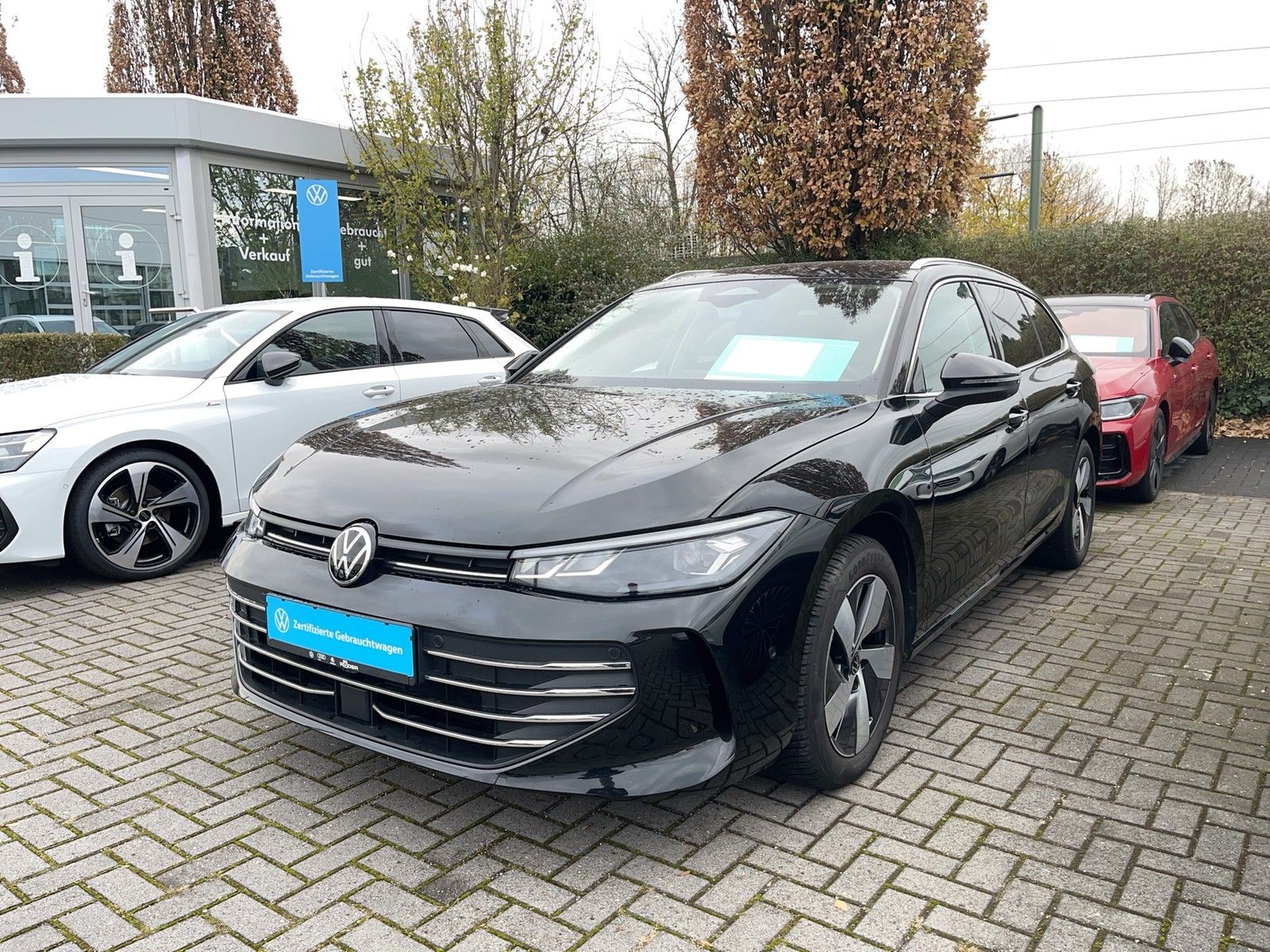 Volkswagen Passat Variant 1.5 eTSI Business Navi AHK 360° foto 1