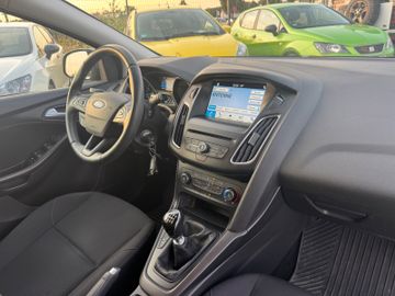 Ford Focus - 9