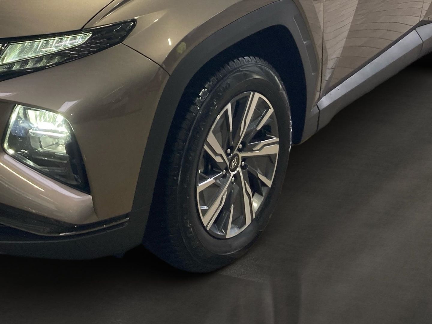 Fahrzeugabbildung Hyundai Tucson Hybrid TREND-Paket+elek. Heckklappe+Krell
