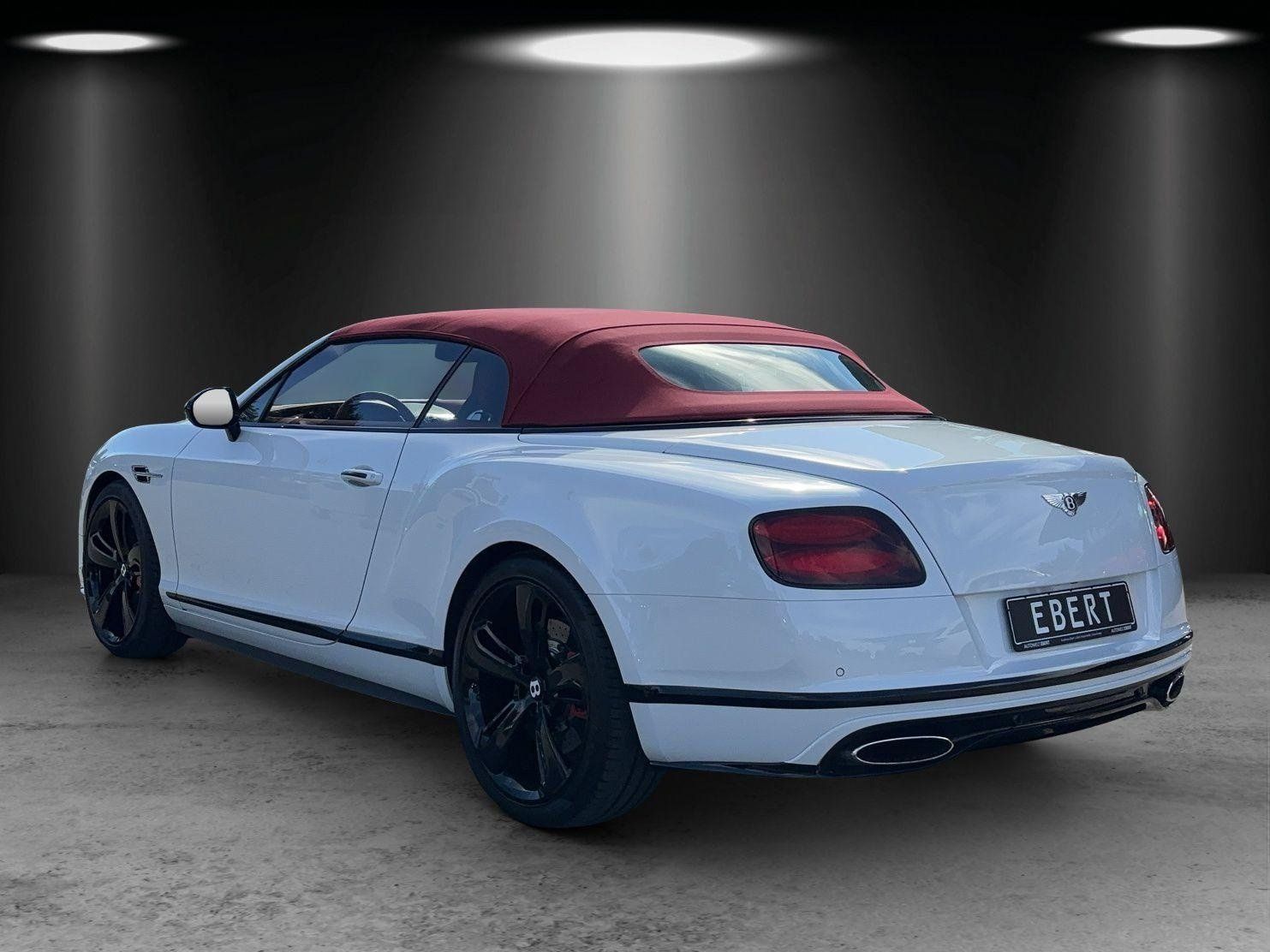 Fahrzeugabbildung Bentley GT Speed Black Edition Naim Carbon 21"