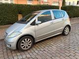Mercedes-Benz Mercedes A Klasse - gebrauchte Mercedes-Benz E 200 aus dem Jahr 2005