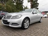Mercedes-Benz C 220 T CDI BlueEfficiency Avantgarde - Mercedes-Benz C 220: Blueefficiency Cdi