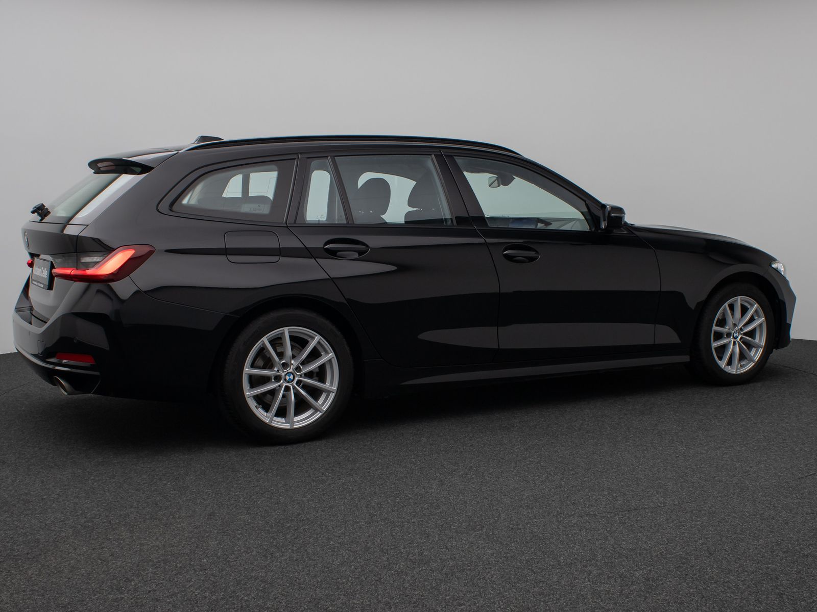 Fahrzeugabbildung BMW 318i DAB PDC Widscreen Geschwindigkeitsreg LED