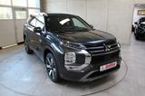Mitsubishi Outlander 2.4L PHEV TOP Luxury-Paket - mit Hybrid-Antrieb: Geländewagen, mit Klimaanlage