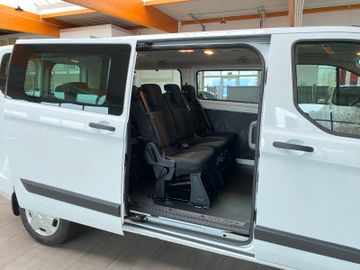 Fahrzeugabbildung Ford Transit Custom Kombi 320 L2 Trend DAB Parkpilot