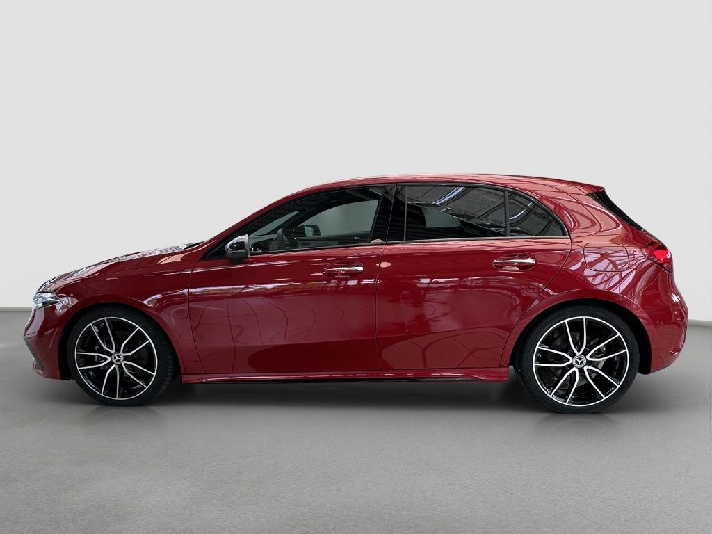 Fahrzeugabbildung Mercedes-Benz A 200 AMG Line*Night Paket*Kamera*KEYLESS-GO
