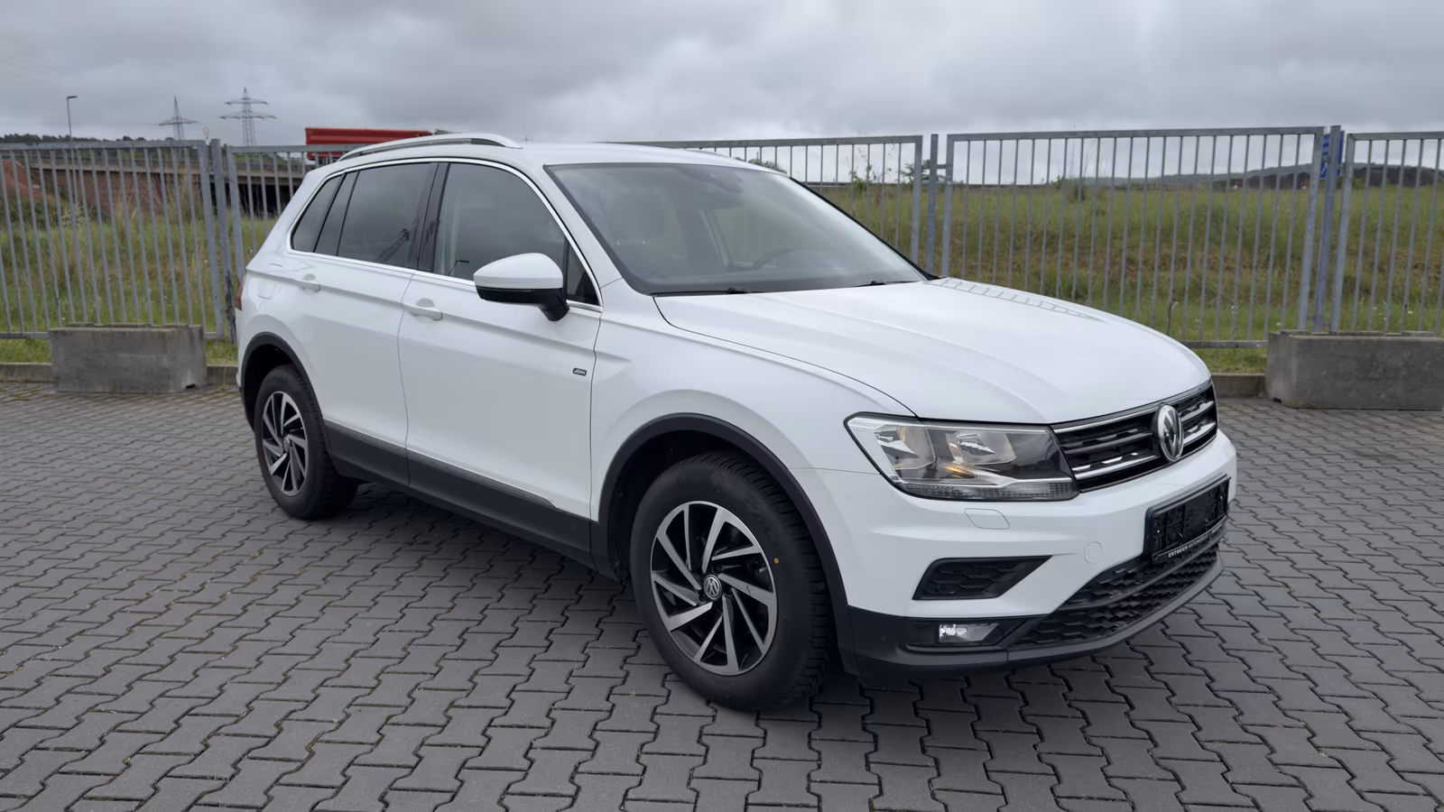 Volkswagen Tiguan 2.0 TDI DSG Join Navi/Klima./ACC/PDC/SHZ/