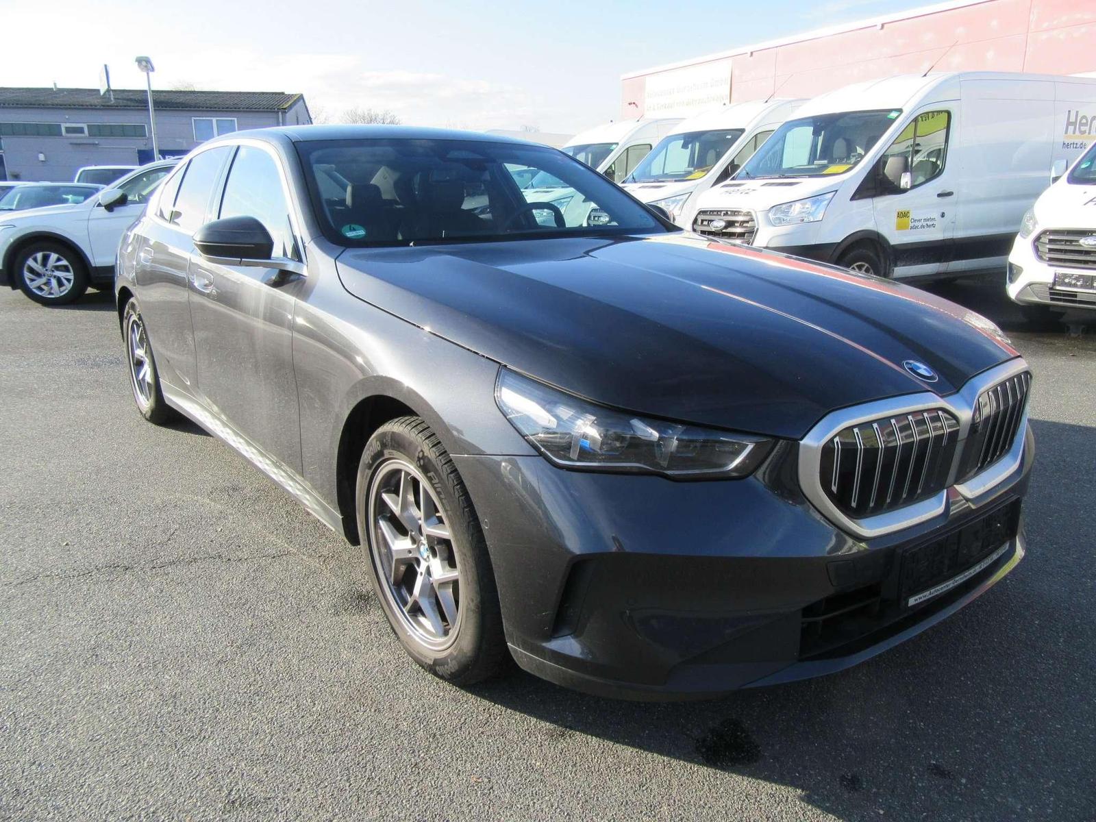 BMW 520 520 Diesel Automatik NEUES MODEL 