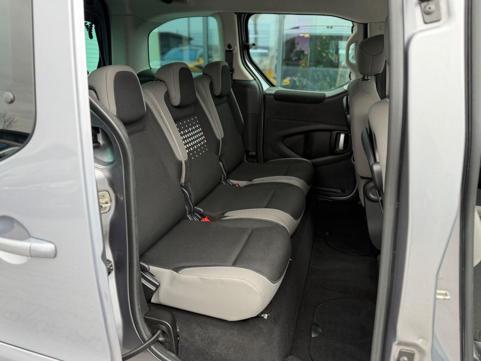 Berlingo Selection 1.6 Blue-HDI Autom.