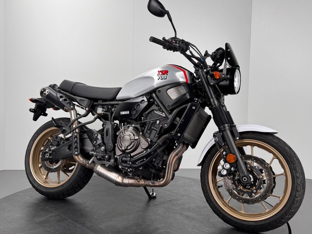 Fahrzeugabbildung Yamaha XSR 700 XTRIBUTE *TOP-ZUSTAND *AKRAPOVIC