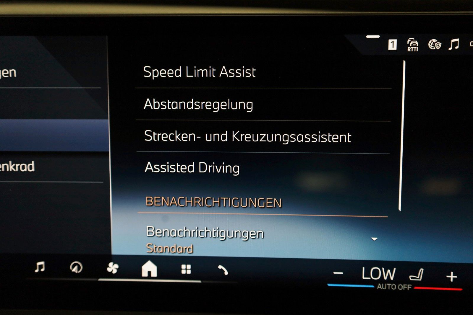Fahrzeugabbildung BMW iX 50, Wärmekomfort,HUD,Laser,360K.,Pano,AHK,+WR