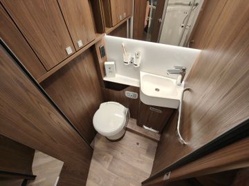 Fahrzeugabbildung HYMER / ERIBA / HYMERCAR B - KLASSE BML - I 790 X - STEALTHGREY
