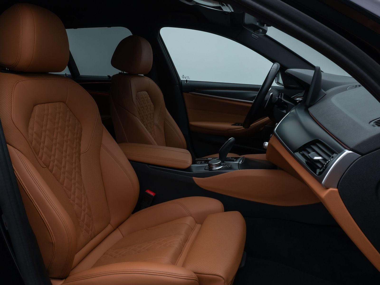 Fahrzeugabbildung BMW 530e M Sport 360°Laser HUD DAB H/K Komfort Alarm