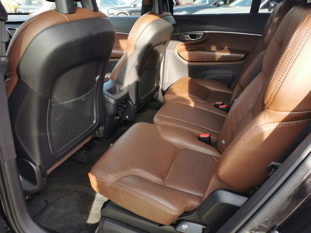 Fahrzeugabbildung Volvo XC90 B5 D AWD Aut. Inscription+360+Harman+LED+
