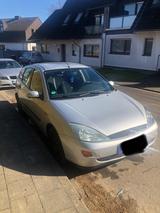 Ford Focus 1.4 Ambiente  - gebrauchte Ford Focus aus dem Jahr 2000