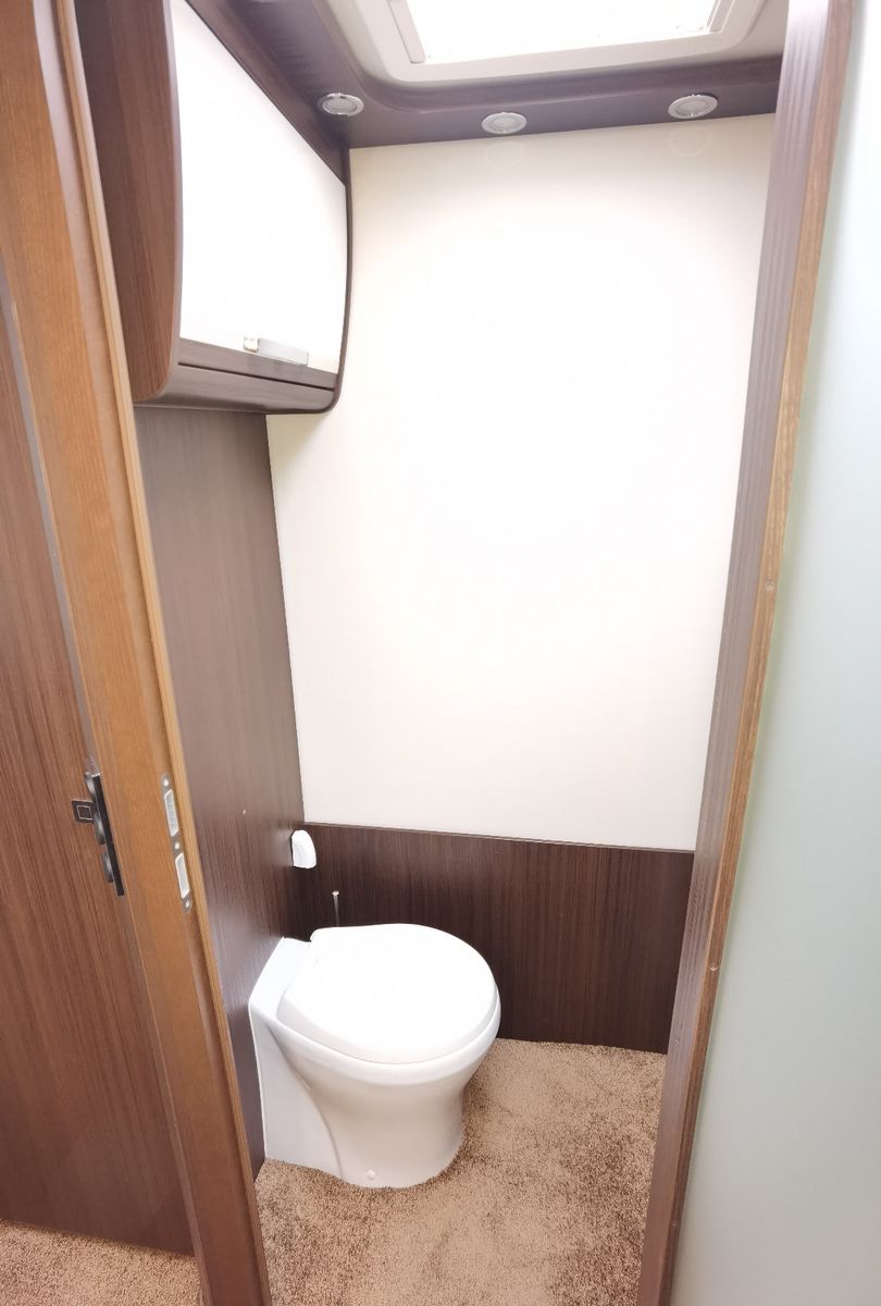 Fahrzeugabbildung Morelo Palace 85 L Trend, Daily 70 C 18