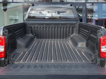 KGM Musso Grand Black 2.2 AT Navi°Leder° Sperrdiff°A