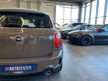 MINI Cooper SD Countryman *PANO*PDC*NAVI*BI-XENON*