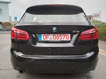 BMW 216 - 6